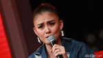 Cincin Emas di Jari Manis Agnez MO