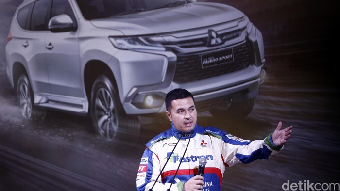 Kiat Berkendara Aman saat Puasa ala Rifat Sungkar