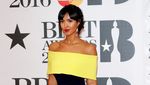 Ups! Dua Seleb Ini Kenakan Baju yang Sama di BRIT Awards 2016