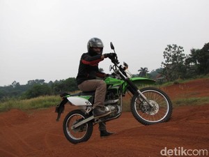 Tak Ada Lagi Ninja 2 Tak, KLX Series Jadi Andalan Kawasaki