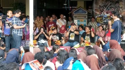 Seru! Para Bintang Comic 8: Casino King Mampir ke Sekolah-sekolah