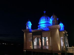 Lihat Gerhana di Palu, Malamnya ke Masjid Terapung yang Menyala