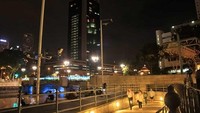 Lokasi Clarke Quay terbilang strategis. Jika turis ingin datang ke sini, bisa naik MRT yang menyambungkan berbagai wilayah Singapura (Johanes Randy/detikTravel)