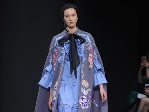 Pita Sampai Jubah, Ini Prediksi Tren di London Fashion Week AW 2016