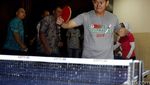 Aksi Menpora Imam Nahrawi Main Tenis Meja
