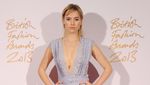 Seksi dan Elegan, Gaya Suki Waterhouse di Red Carpet dari Tahun ke Tahun