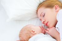 Beri Makanan Padat di Usia Dini Bisa Bikin Anak Tidur Lebih Nyenyak
