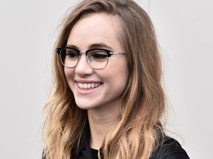 Walaupun Model, Suki Waterhouse Tak Suka Berbusana Stylish