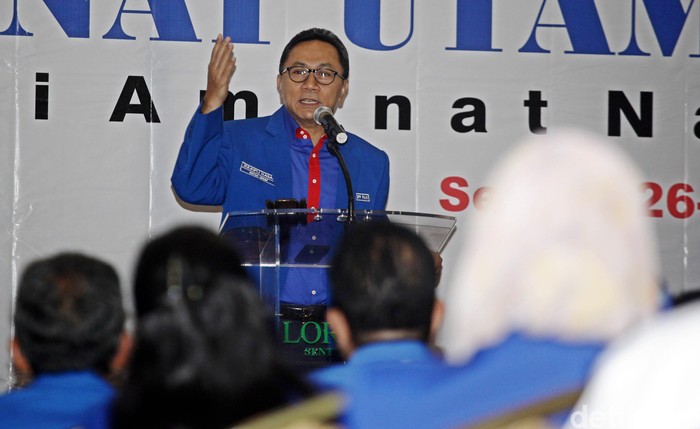 Lantik Pengurus DPW PAN Sulsel, Zulkifli: Layani Rakyat, Jangan Minta Proyek
