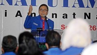 Zulkifli mengingatkan semua kader PAN, terutama yang di legislatif dan eksekutif, agar tidak melakukan hal-hal yang bisa mengkhianati cita-cita perjuangan partai.