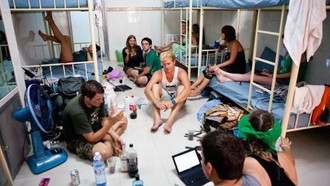 Pelecehan di Penginapan, Turis Dikencingi Saat Tidur