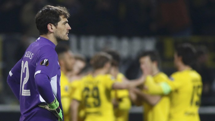 Iker Casillas mengalami serangan jantung di usia yang masih relatif muda (Foto: REUTERS/Ina Fassbender) Iker Casillas mengalami serangan jantung di usia yang masih relatif muda (Foto: REUTERS/Ina Fassbender)