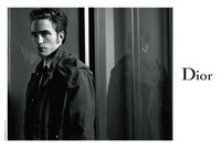 Kurang Senyum, Robert Pattinson Hampir Dipecat dari Twilight