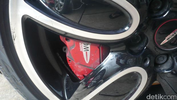 Roda dan Rem Mobil