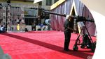 Melintas di Jalur Red Carpet Oscar