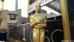 Melintas di Jalur Red Carpet Oscar