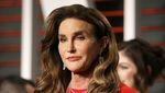 Caitlyn Jenner Merah Menyala di Pesta Oscar Vanity Fair