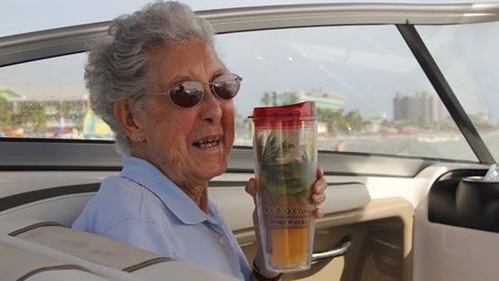 Didiagnosis Kanker, Nenek Ini Tak Mau Kemoterapi dan Pilih Keliling Amerika