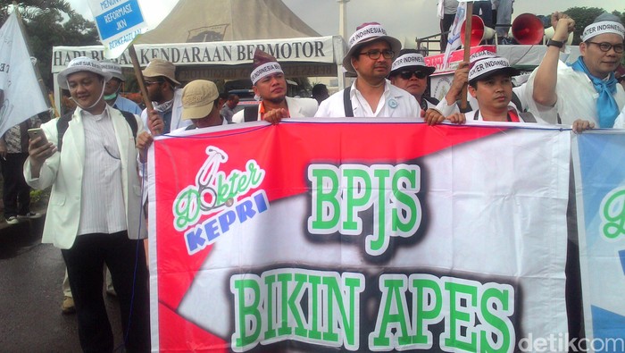 Meninjau Ulang Sistem Jaminan Kesehatan Nasional