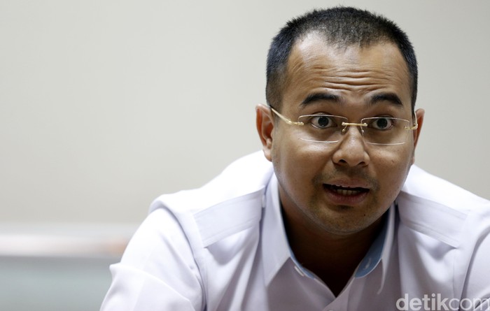 Dapat Laporan Siswa SD Duduk Lesehan, Walkot Pangkalpinang Belikan Kursi Baru