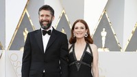 Bart Freundlich dan Julliane Moore. REUTERS/Lucy Nicholson/detikFoto.