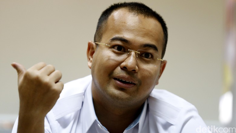 Kisah Irwansyah: Dari Jual Martabak hingga Tiket Pesawat, Kini Wali Kota Kisah Irwansyah: Dari Jual Martabak hingga Tiket Pesawat, Kini Wali Kota