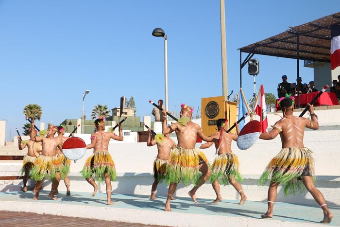 Saat Pasukan TNI di Libanon Menari Sajojo