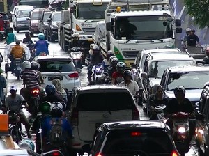 Banjir di Babat, Jalan Poros Nasional Macet