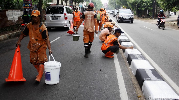 Gaji Pegawai Kontrak DKI Rp 3,1 Juta, Dapat Asuransi Berapa?