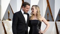 Mereka tampak asyik mengobrol di red carpet. REUTERS/Lucy Nicholson/detikFoto.