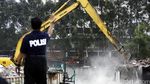 Alat Berat Porak-porandakan Kalijodo