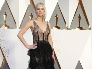 Ketika Jennifer Lawrence Bicara Penuaan dan Bentuk Tubuh Normal