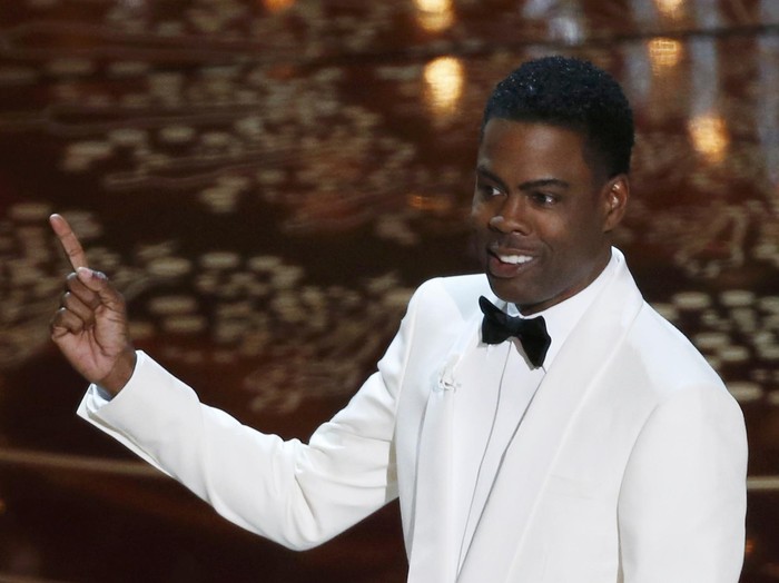 Comedian Chris Rock hosts the 88th Academy Awards in Hollywood, California February 28, 2016.   REUTERS/Mario Anzuoni