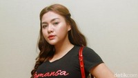 Vicky saat ditemui usai press screening film Romansa: Gending Cinta di Tanah Turki di kawasan Kuningan, Jakarta Selatan, Senin (29/2/2016). Pool/Gus Mun/detikFoto.