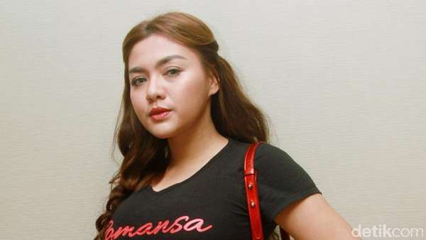 Vicky Shu Berpipi Chubby Vicky Shu Berpipi Chubby