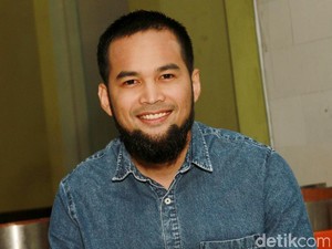 Teuku Wisnu Ubah Nama, Shelomita Lahir Lagi