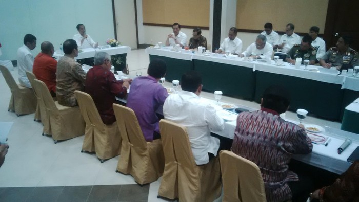 Jokowi Pimpin Rapat Pengembangan Wisata Danau Toba di Sumut