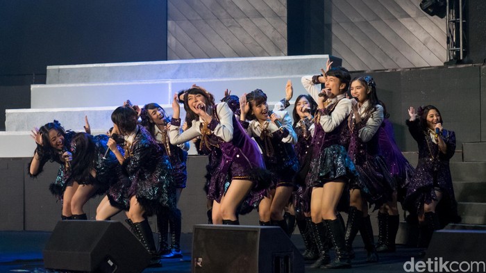 JKT48 di Konser Request Hour