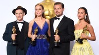 (Ki-ka) Mark Rylance pemenang Best Supporting Actor lewat film Bridge of Spies, Brie Larson pemenang Best Actress lewat film Room, Leonardo DiCaprio pemenang Best Actor lewat film The Revenant, dan Alicia Vikander pemenang Best Supporting Actress lewat film The Danish Girl. Jason Merritt/Getty Images/detikFoto.