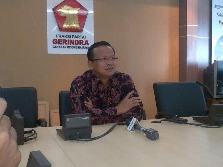 Gerindra: Tak Usah Gentar Meski Diisukan Selingkuh, Fadli Zon! Gerindra: Tak Usah Gentar Meski Diisukan Selingkuh, Fadli Zon!