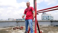 Iwa K bercerita mengenai perjalanan karier bermusiknya mulai dari era 80-an.