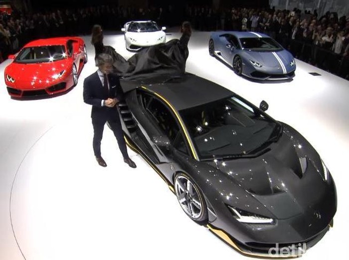 Lamborghini Ngotot Pertahankan Mesin V12