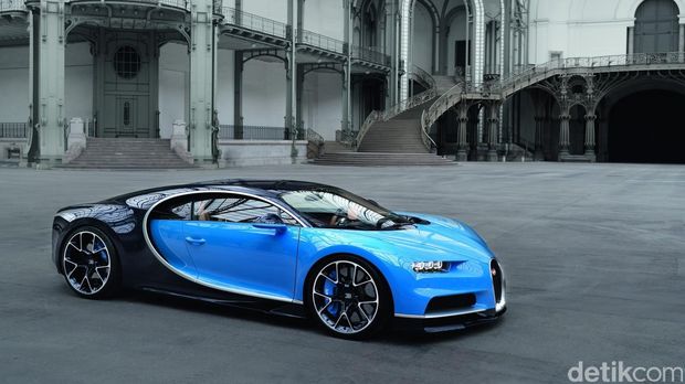 Bugatti Chiron versi asli