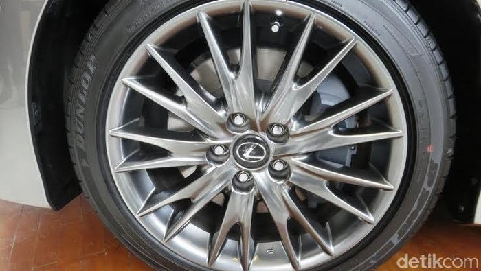 Lexus Ajukan Paten Baru, Kemungkinan Mobil Sport