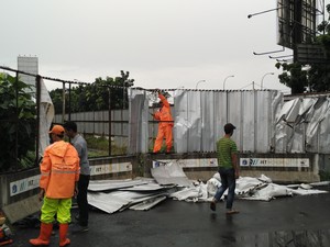 Bikin Blind Spot, Papan Proyek Monorel di U-Turn Rasuna Said Dibongkar
