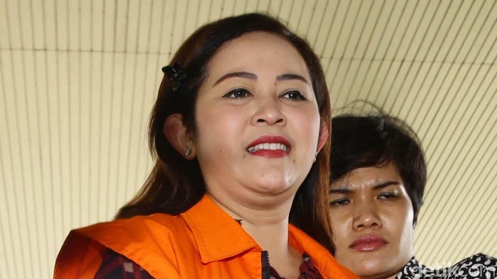 KPK Periksa Eks Bupati Kendal Terkait Kasus Suap Damayanti