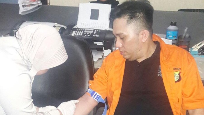 Polisi Ambil Sampel Darah dan Rambut Ivan Haz untuk Cek Narkoba