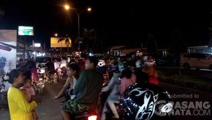Sebagian Warga Padang Masih Bergerak ke Dataran Tinggi