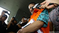 Ia tidak banyak berkomentar terkait pemeriksaanya.