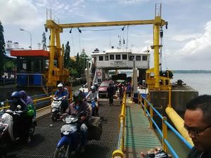 Warga Menolak Jika Penyeberangan Ujung-Kamal Nantinya Ditutup